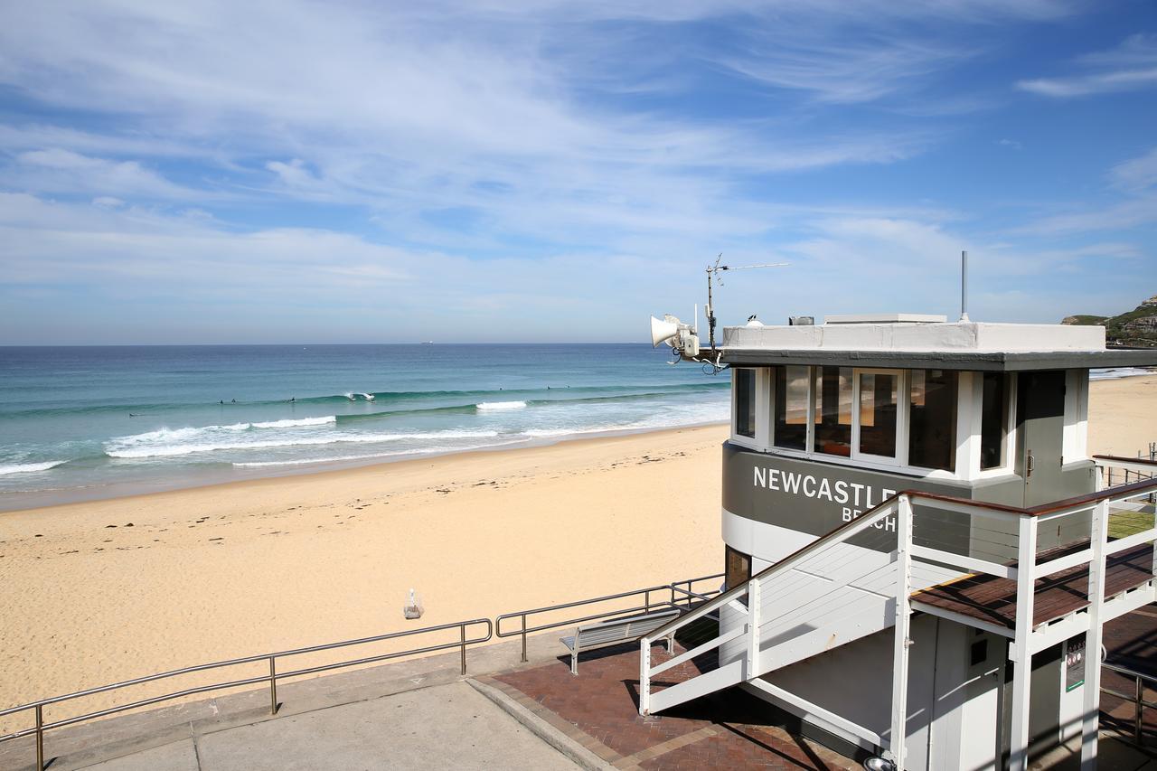 Arena Luxury Beachfront Apartment Newcastle Exterior photo