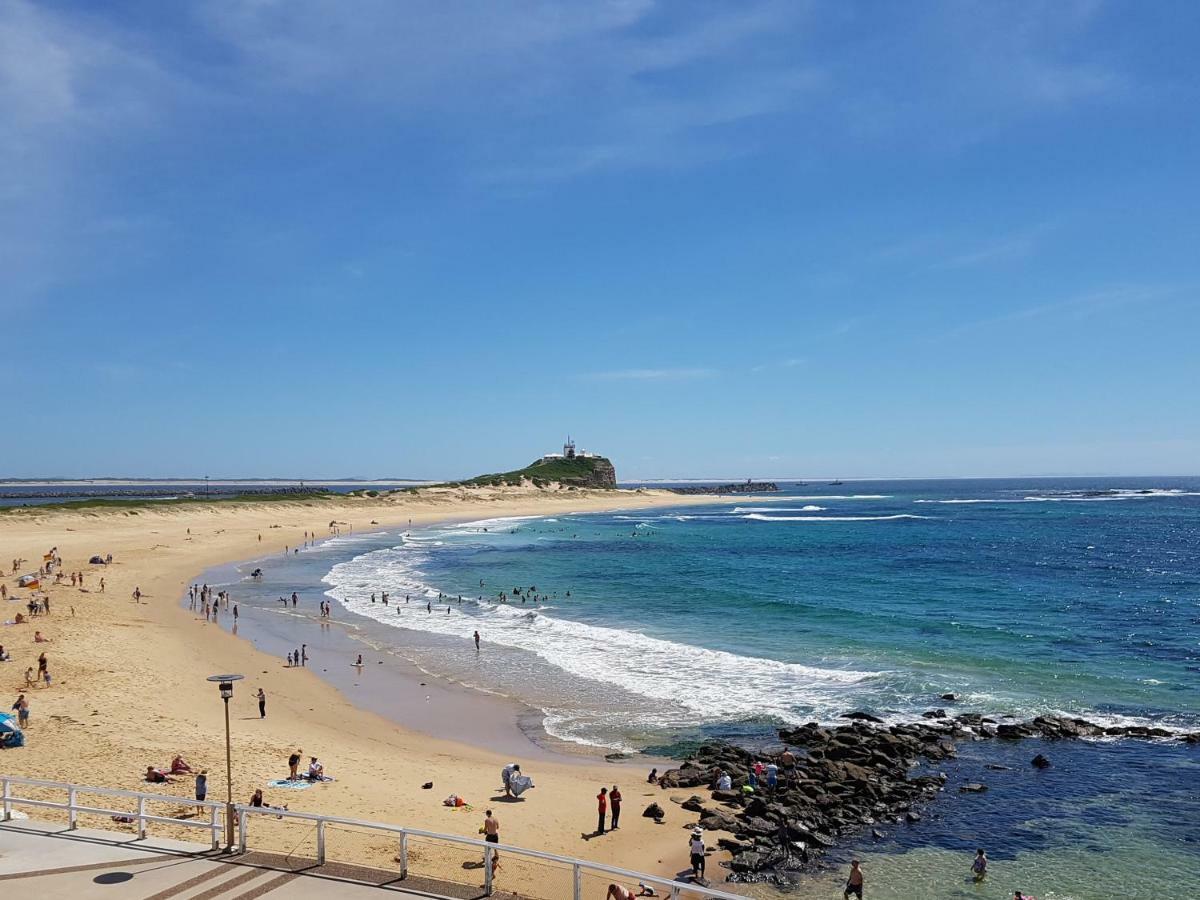 Arena Luxury Beachfront Apartment Newcastle Exterior photo